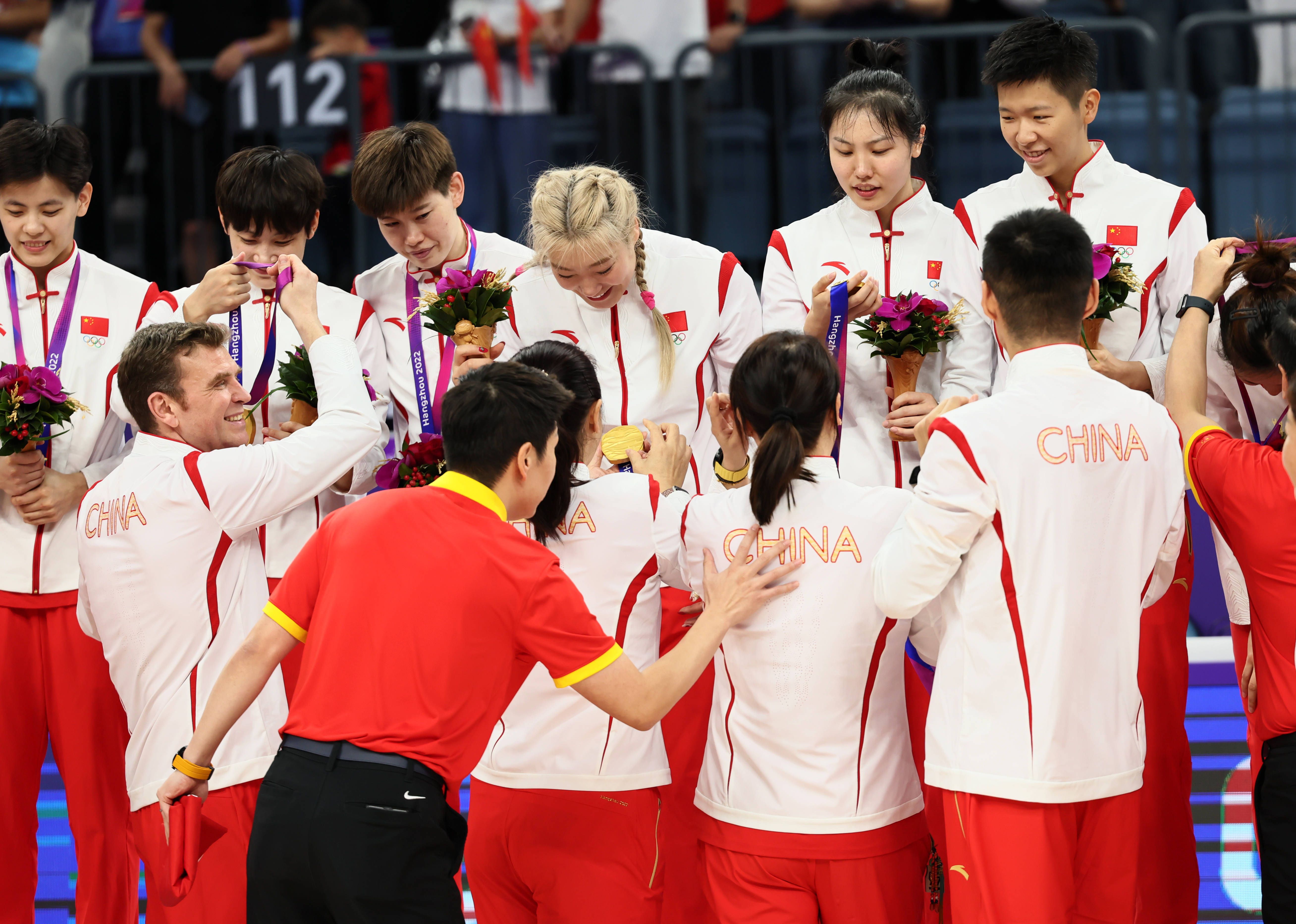 明日灰熊对阵太阳 贝恩出战成疑 莫兰特等7人缺席明日清晨6点，NBA季中锦标赛，灰熊将主场迎战太阳。